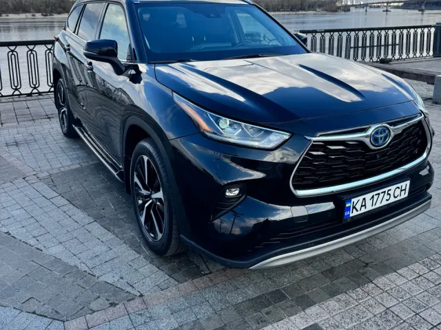 Toyota Highlander - фото 4