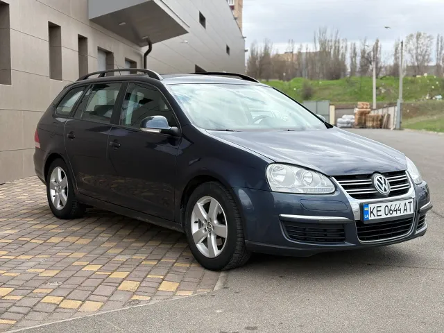 Volkswagen Golf - фото 4