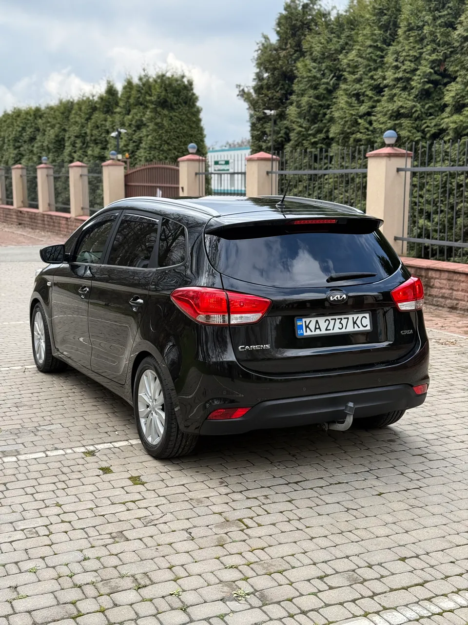 Kia Carens - фото 8