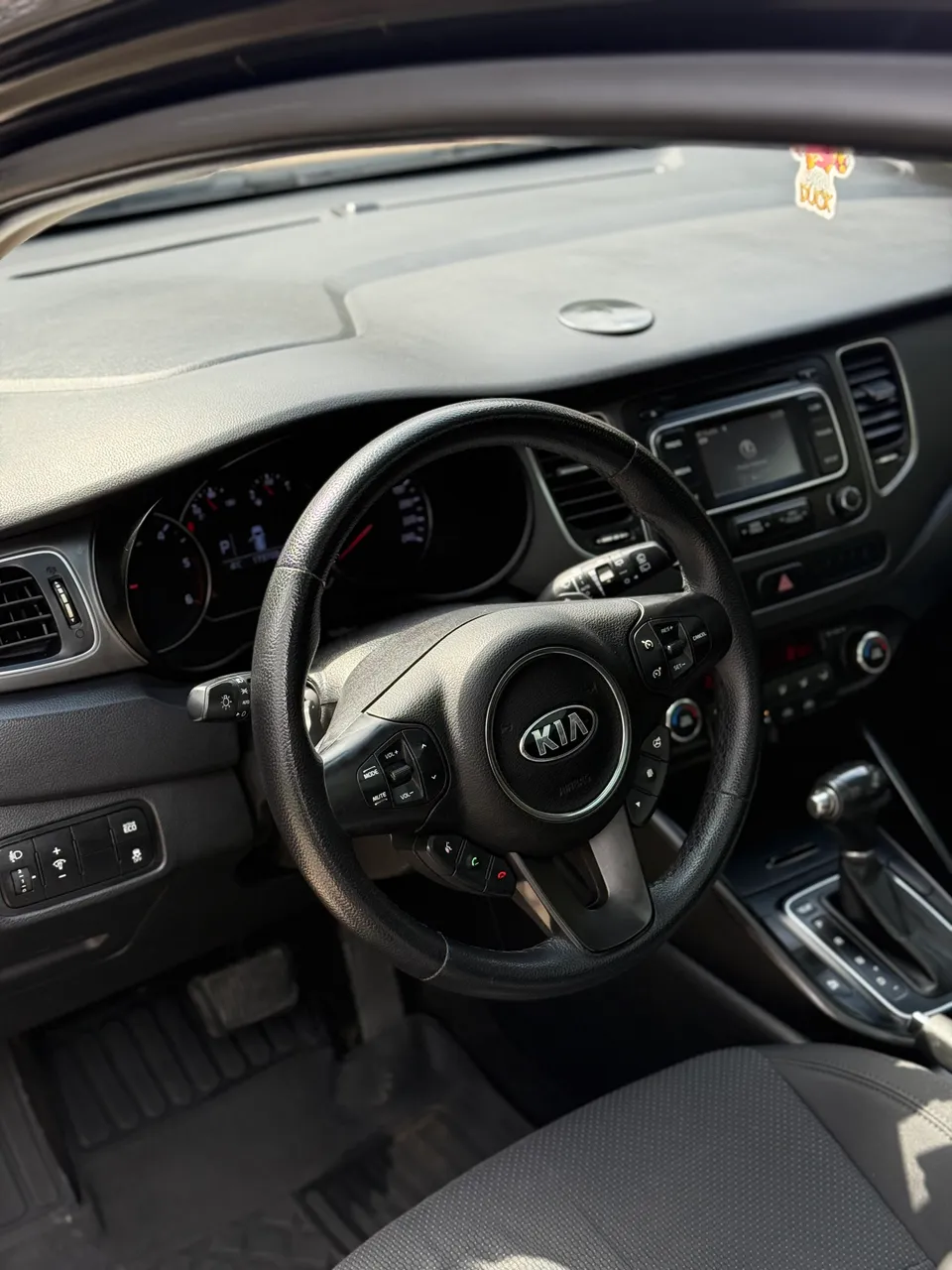 Kia Carens - фото 13