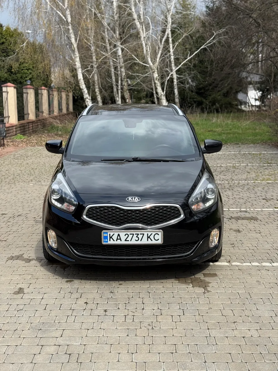 Kia Carens - фото 3