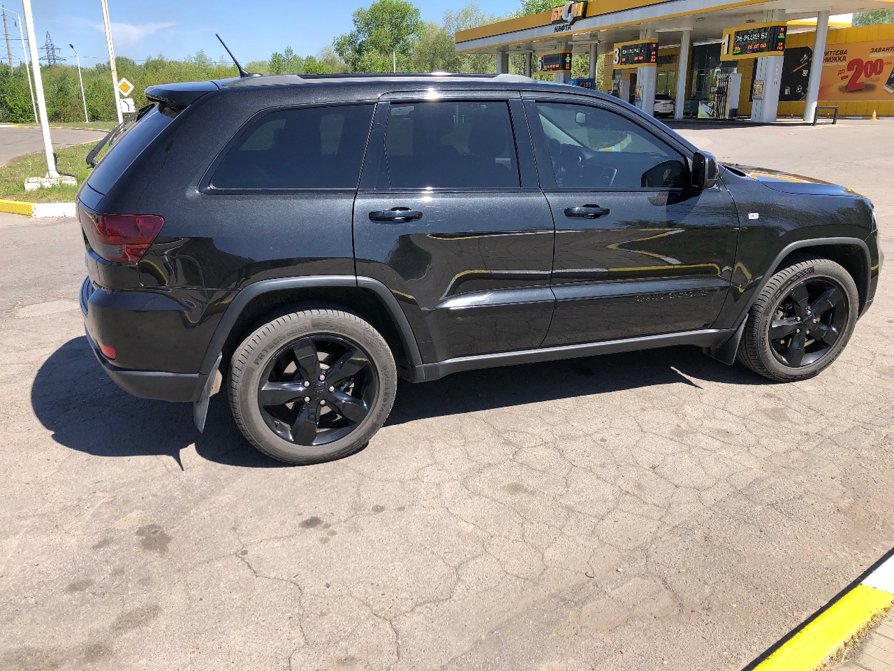 Jeep Grand Cherokee - фото 12