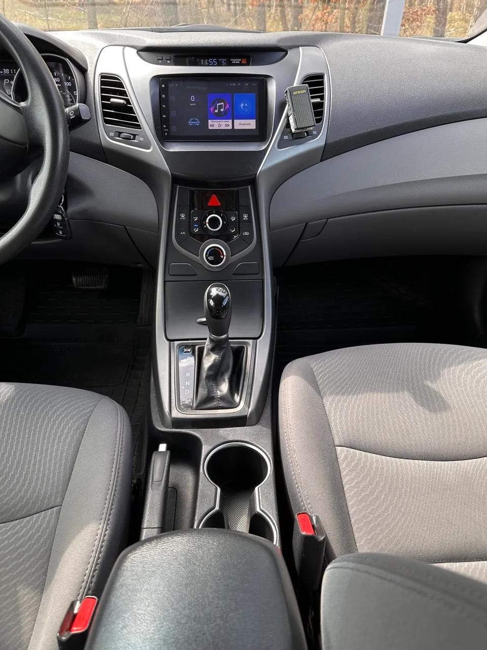 Hyundai Elantra - фото 10