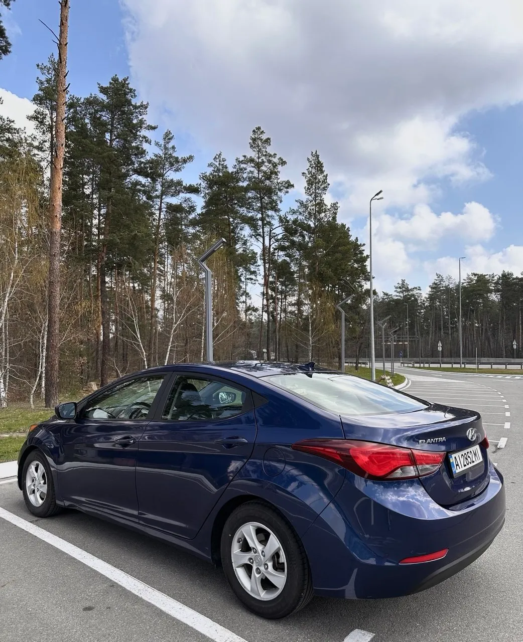 Hyundai Elantra - фото 4