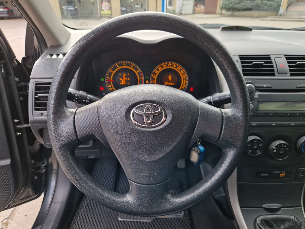 Toyota Corolla - фото 15