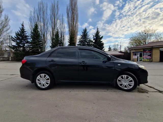 Toyota Corolla - фото 3