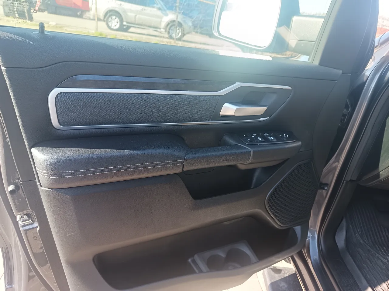 Ram 1500 - фото 24