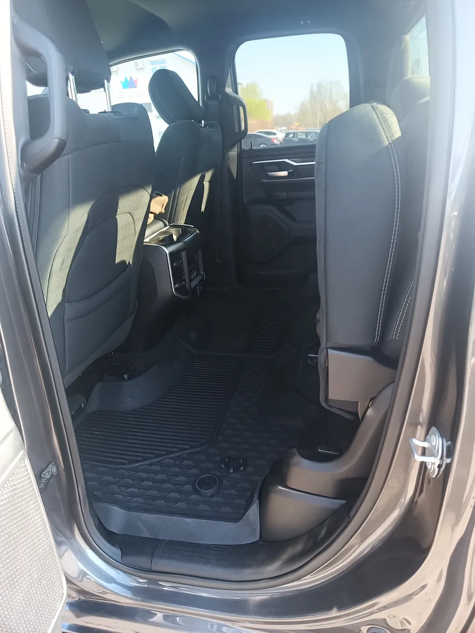 Ram 1500 - фото 17