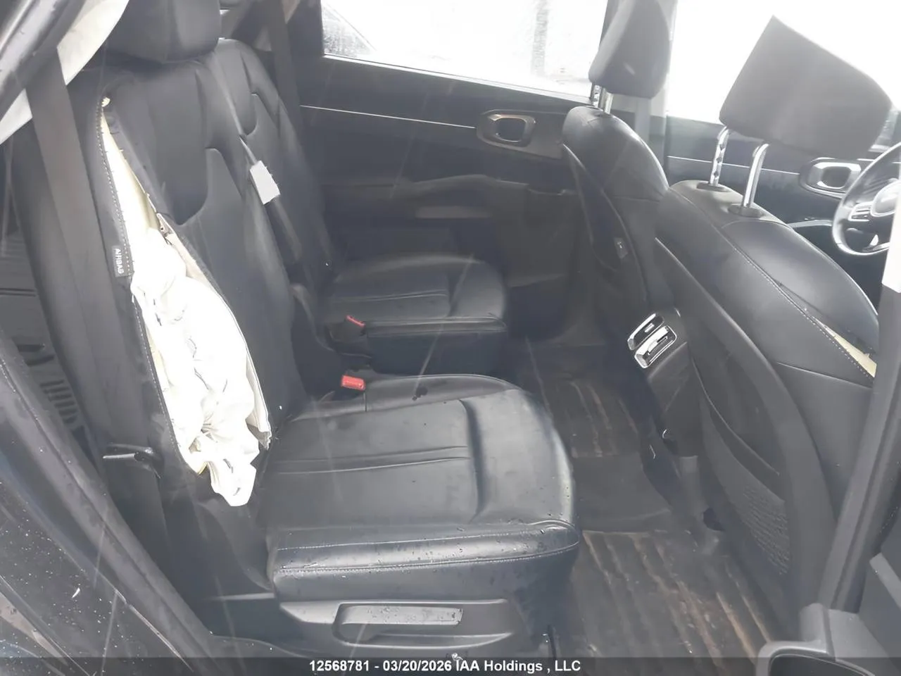 Kia Sorento - фото 10