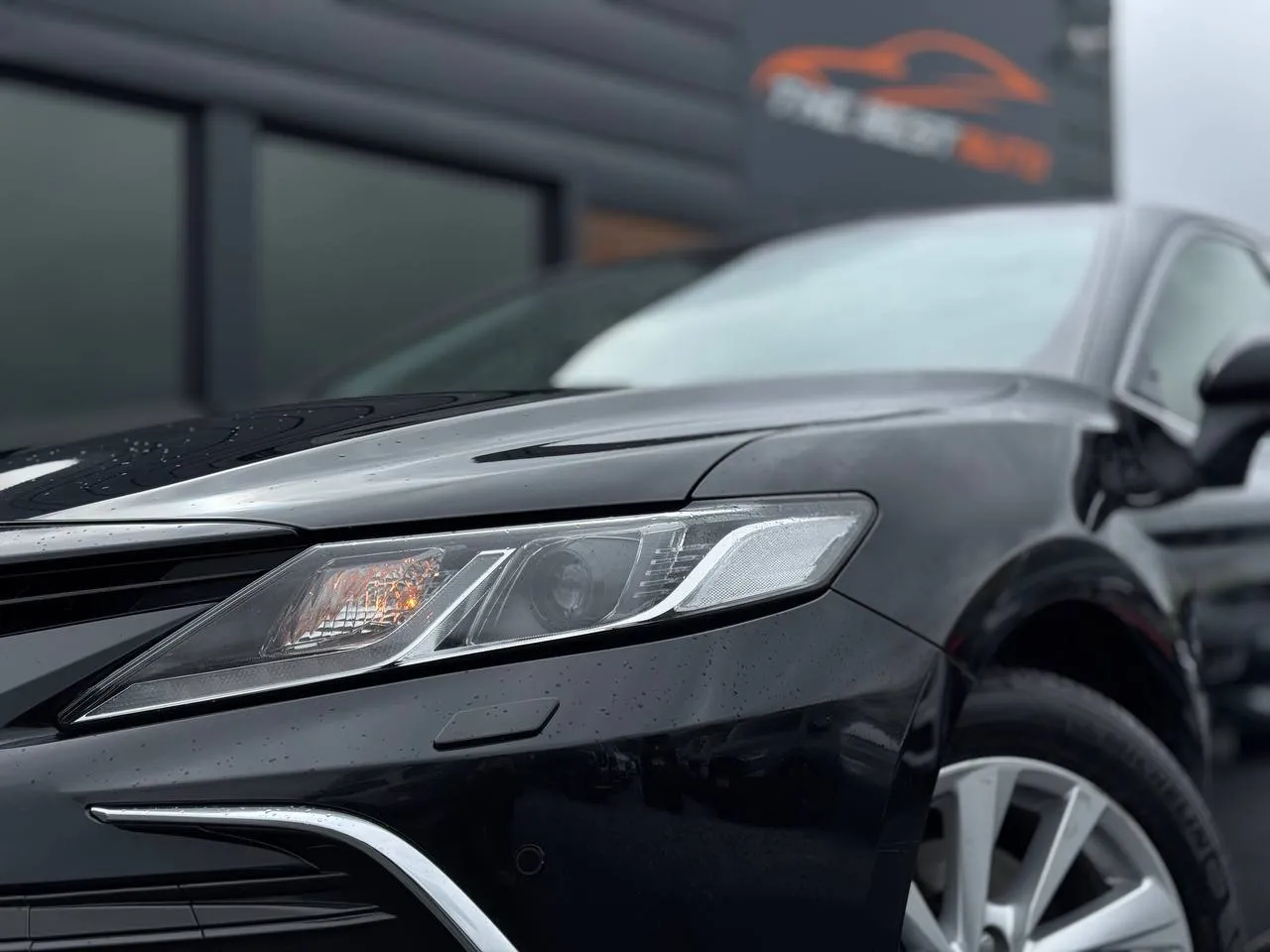 Toyota Camry - фото 3