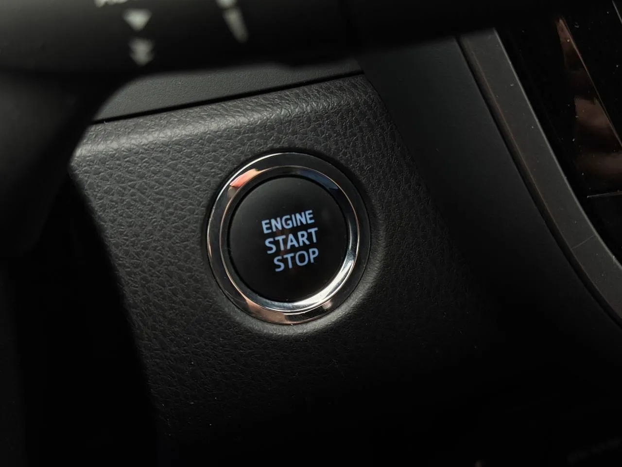 Toyota Camry - фото 24