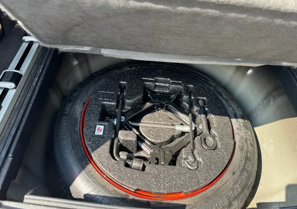 Hyundai i40 - фото 16