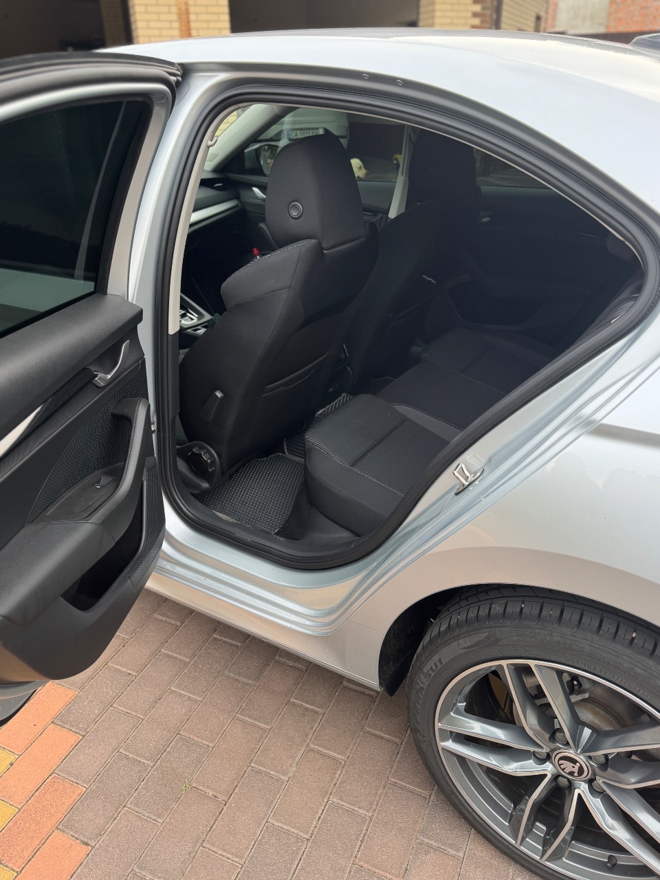 Skoda Octavia - фото 6