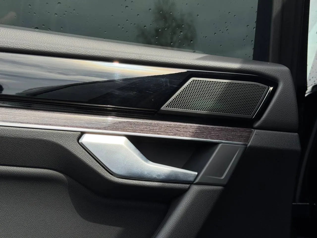Volkswagen Touareg - фото 51