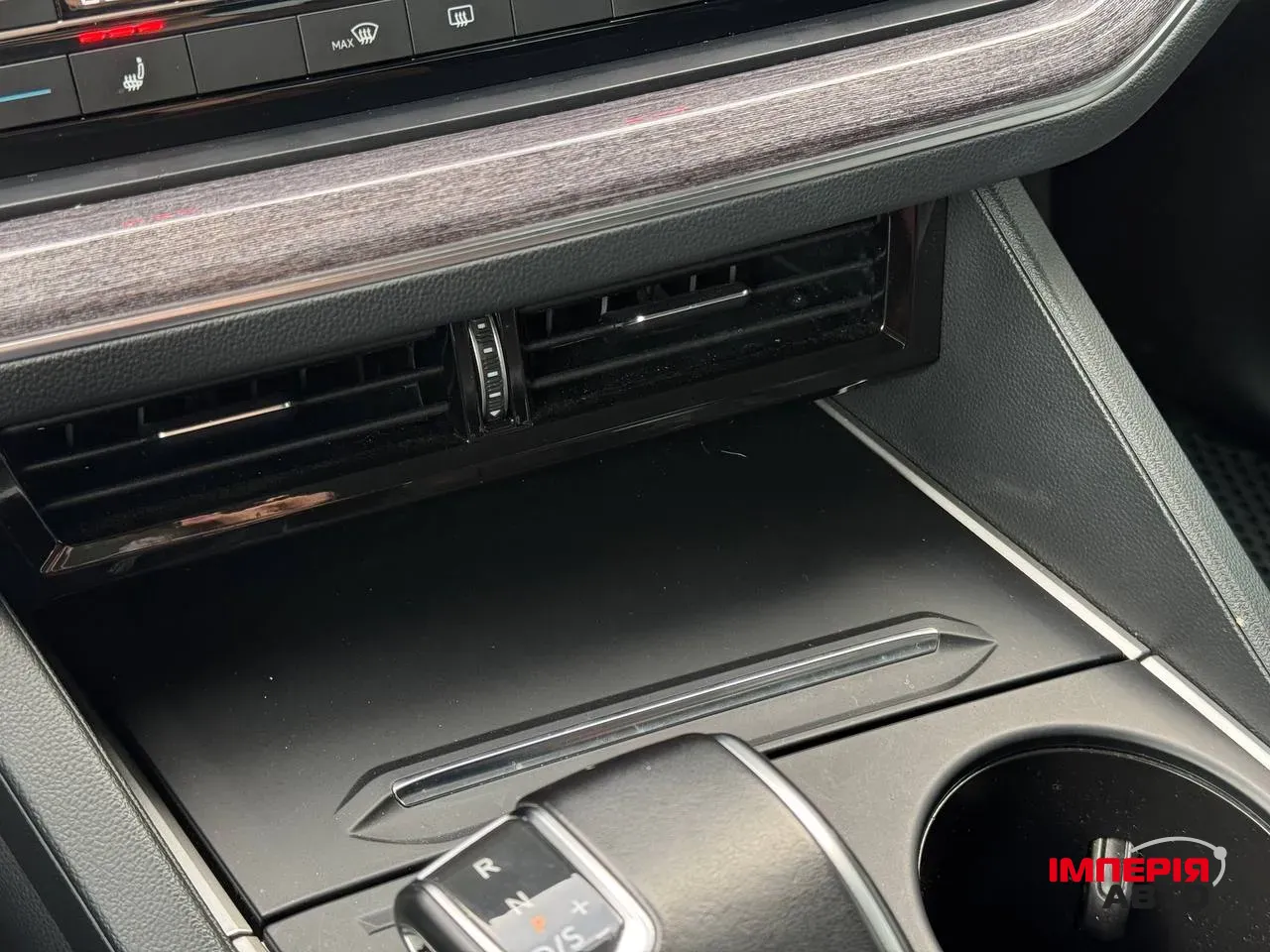 Volkswagen Touareg - фото 47