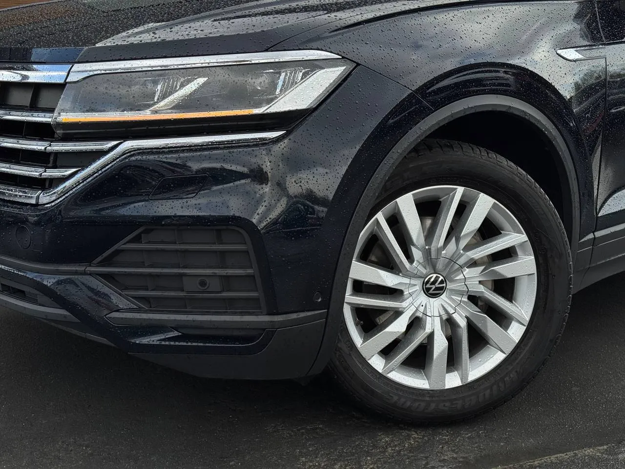 Volkswagen Touareg - фото 4