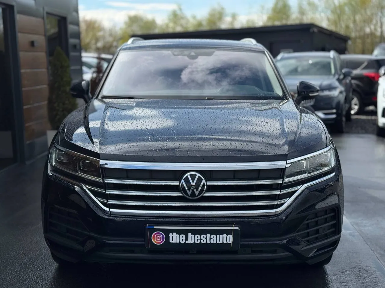 Volkswagen Touareg - фото 10