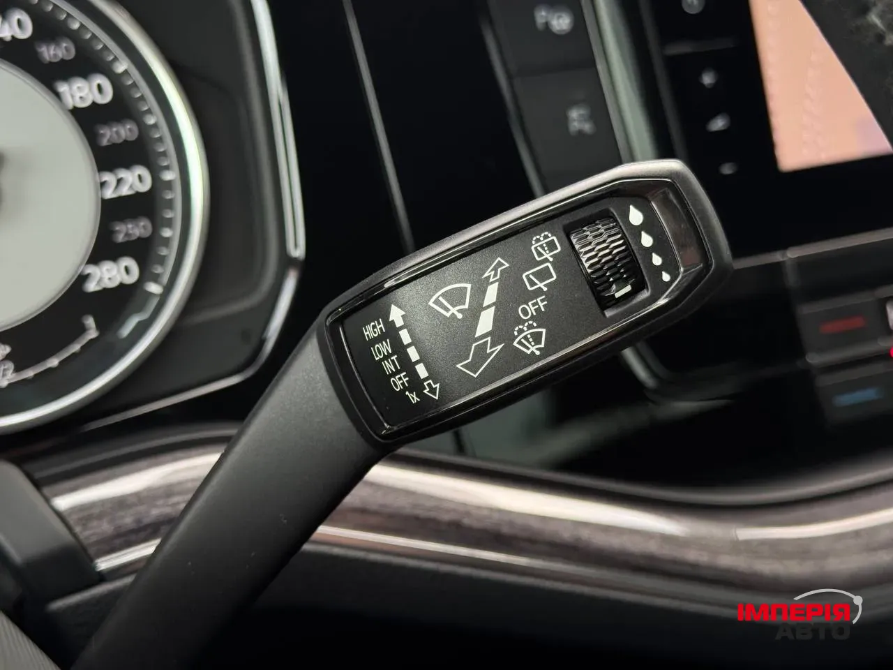 Volkswagen Touareg - фото 43