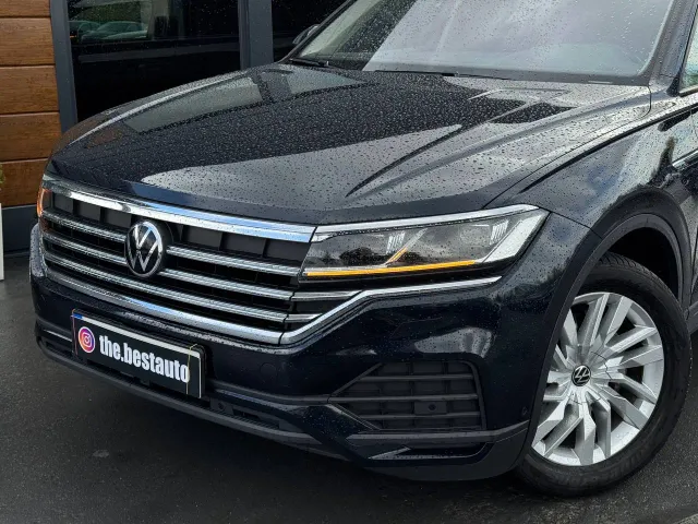 Volkswagen Touareg - фото 5