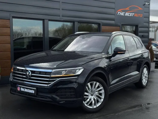 Volkswagen Touareg - фото 2