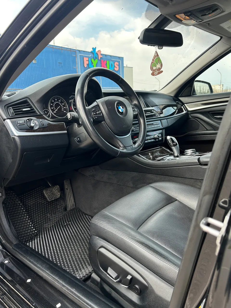 BMW 5 серії - фото 11