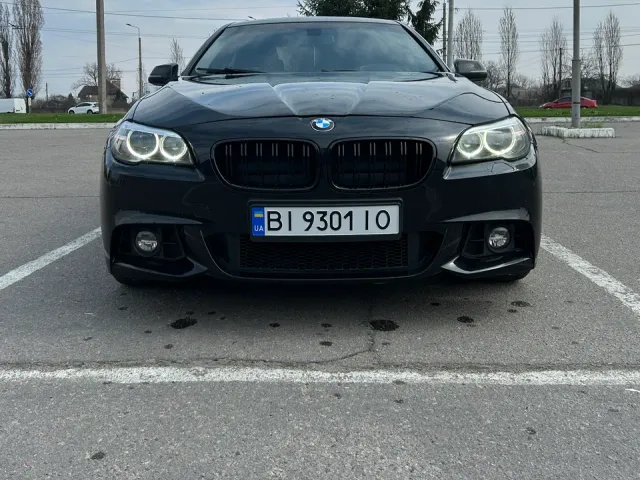 BMW 5 серії - фото 1