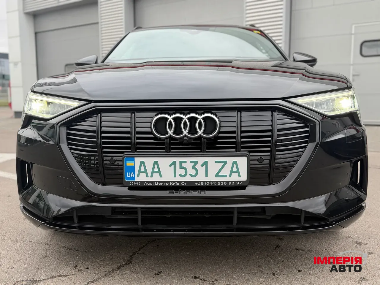 Audi e-tron - фото 8