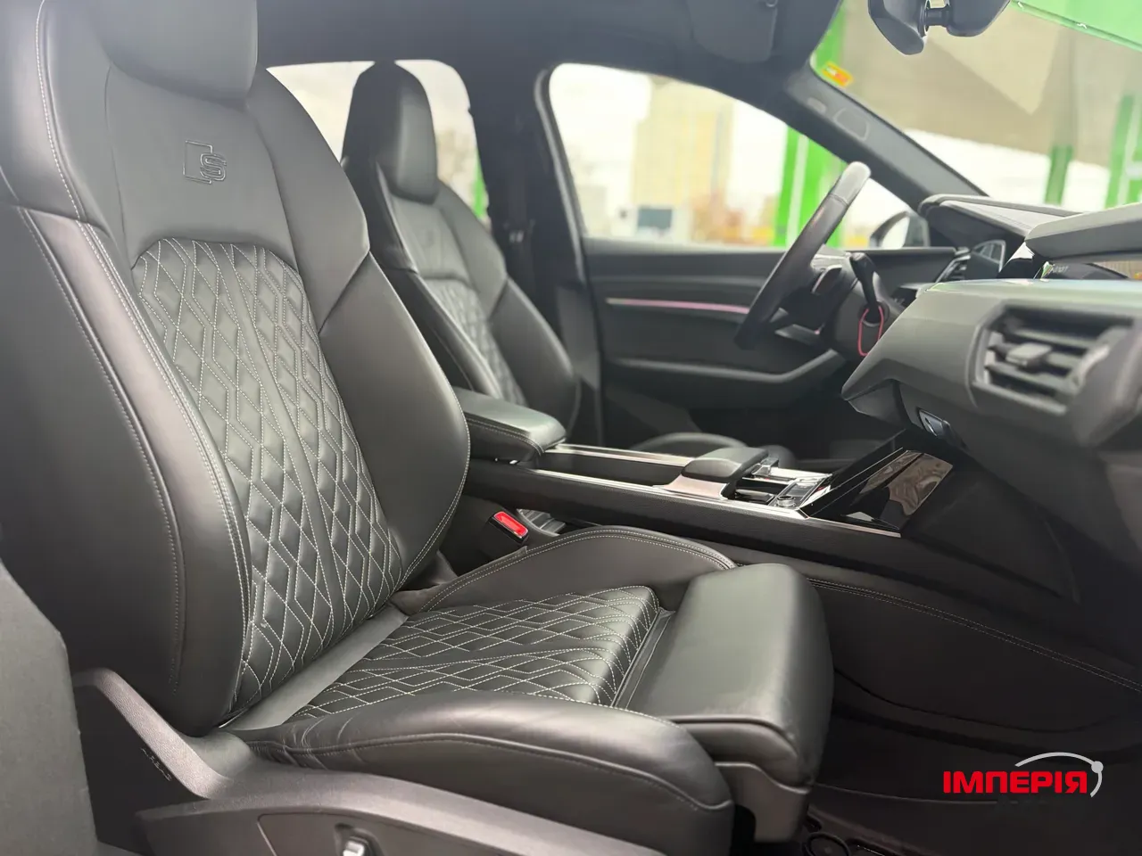 Audi e-tron - фото 20