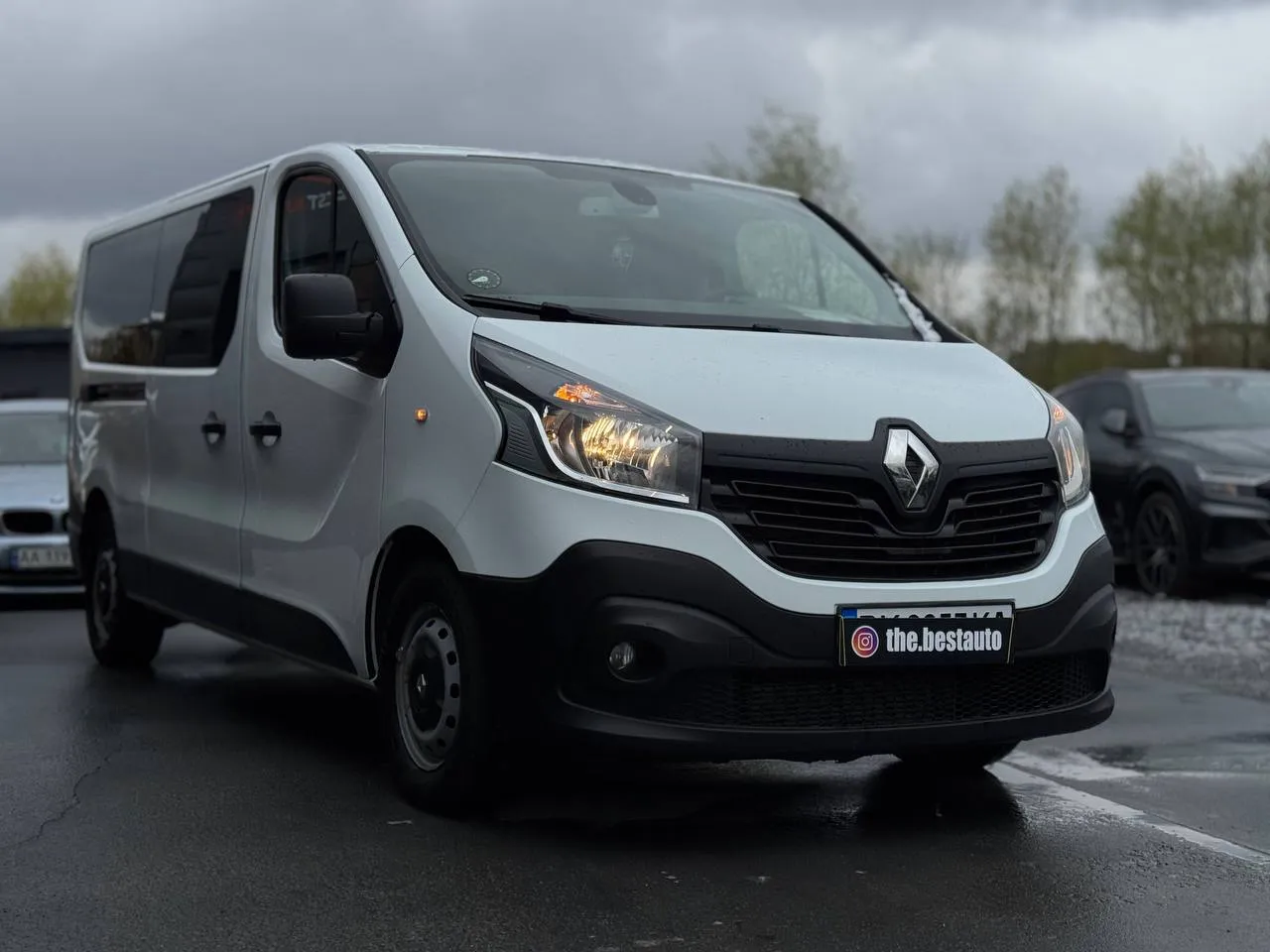 Renault Trafic - фото 8