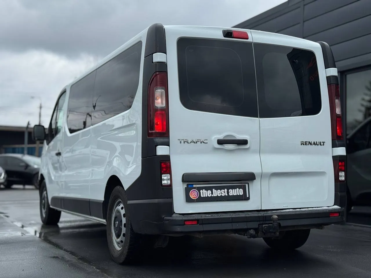 Renault Trafic - фото 14