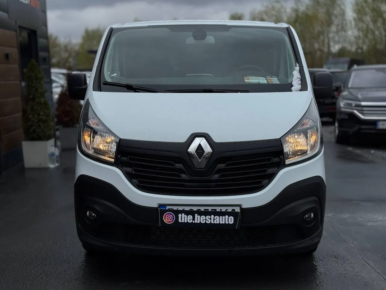 Renault Trafic - фото 9
