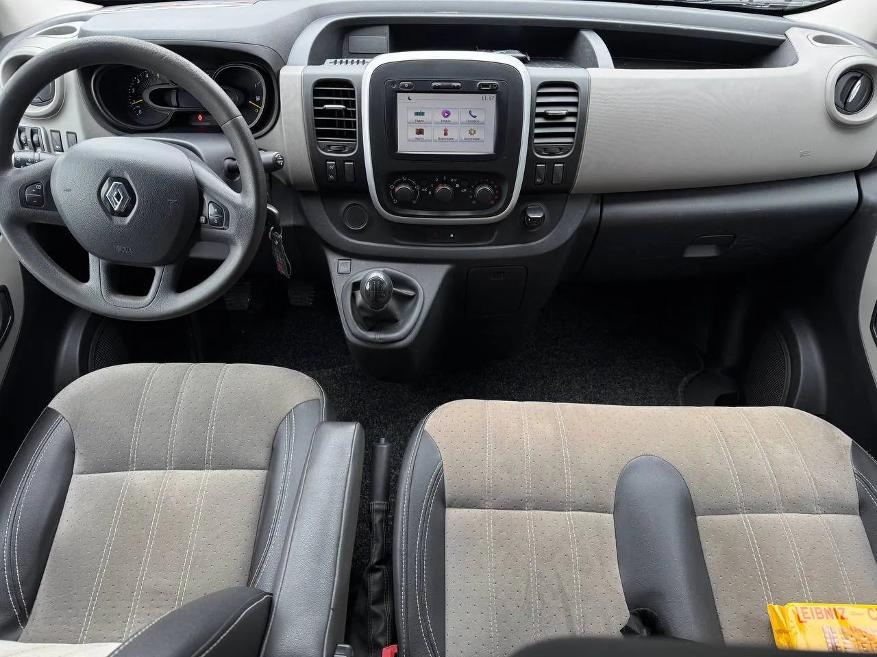 Renault Trafic - фото 60