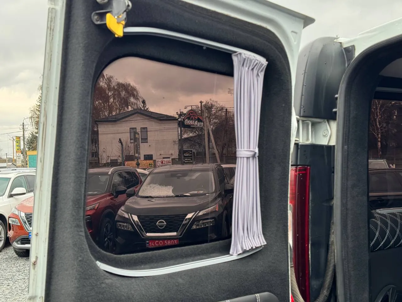 Renault Trafic - фото 19