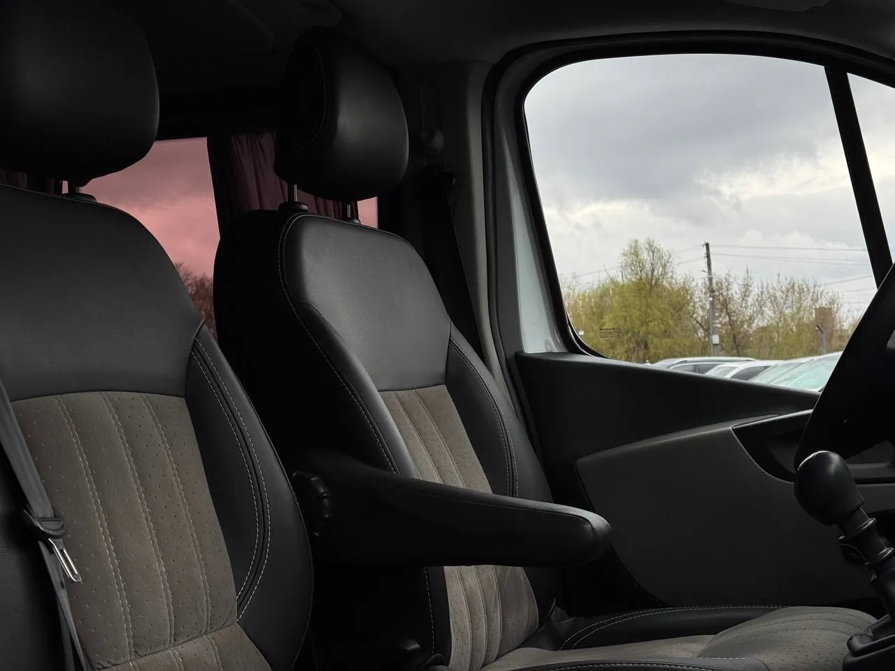 Renault Trafic - фото 51