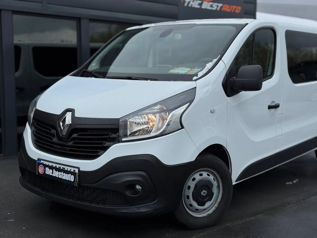 Renault Trafic - фото 2