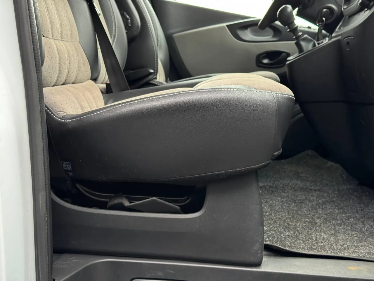Renault Trafic - фото 48