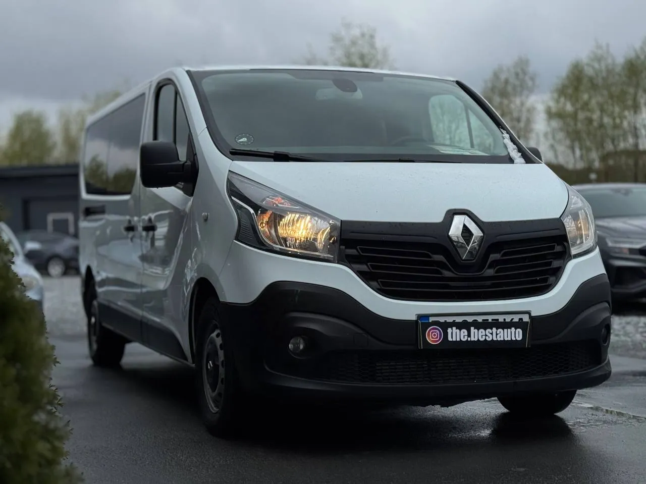 Renault Trafic - фото 10