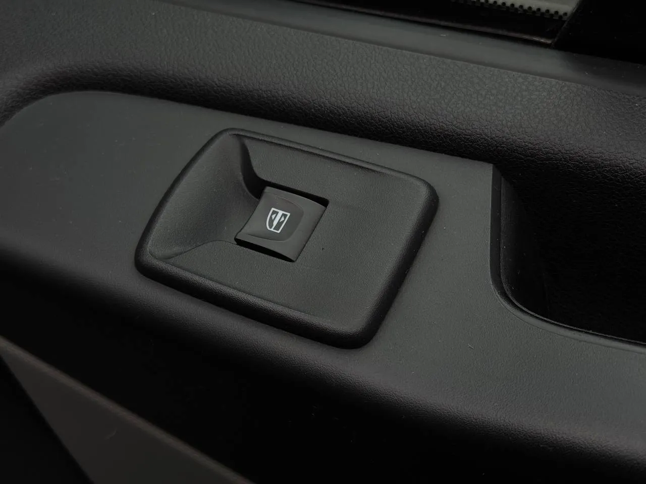 Renault Trafic - фото 46