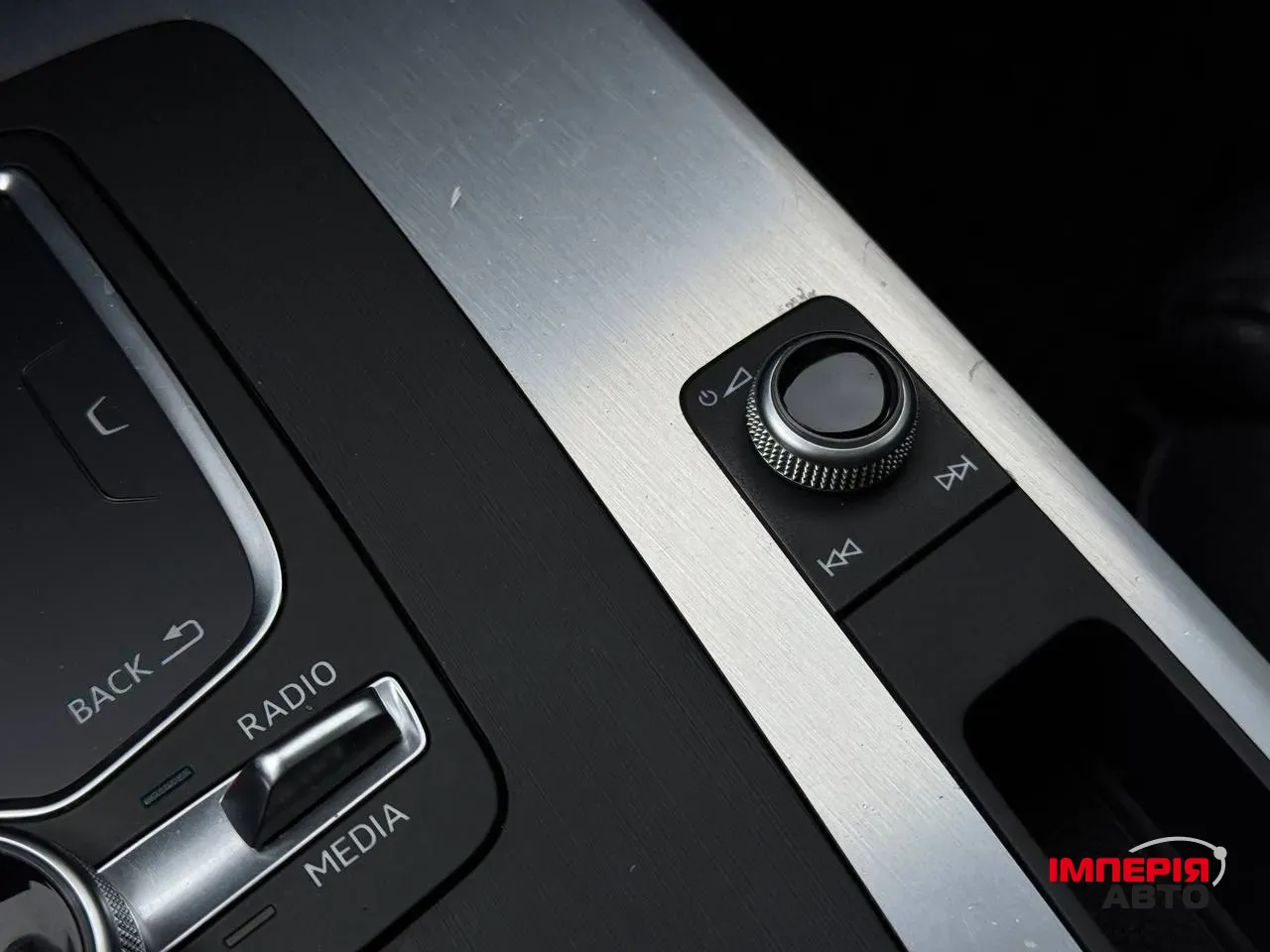 Audi Q5 - фото 48