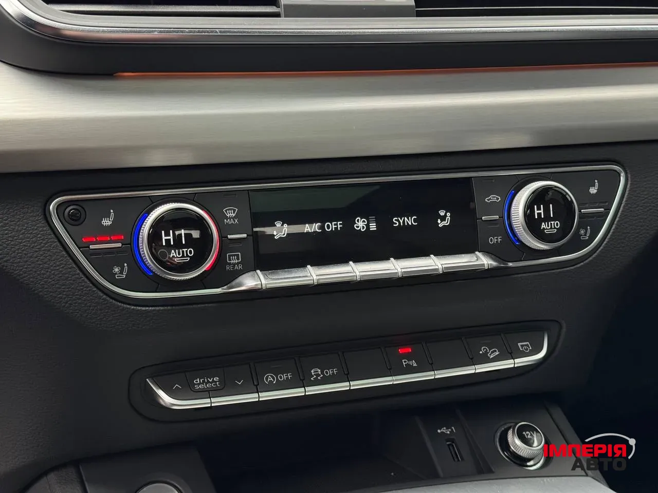 Audi Q5 - фото 49