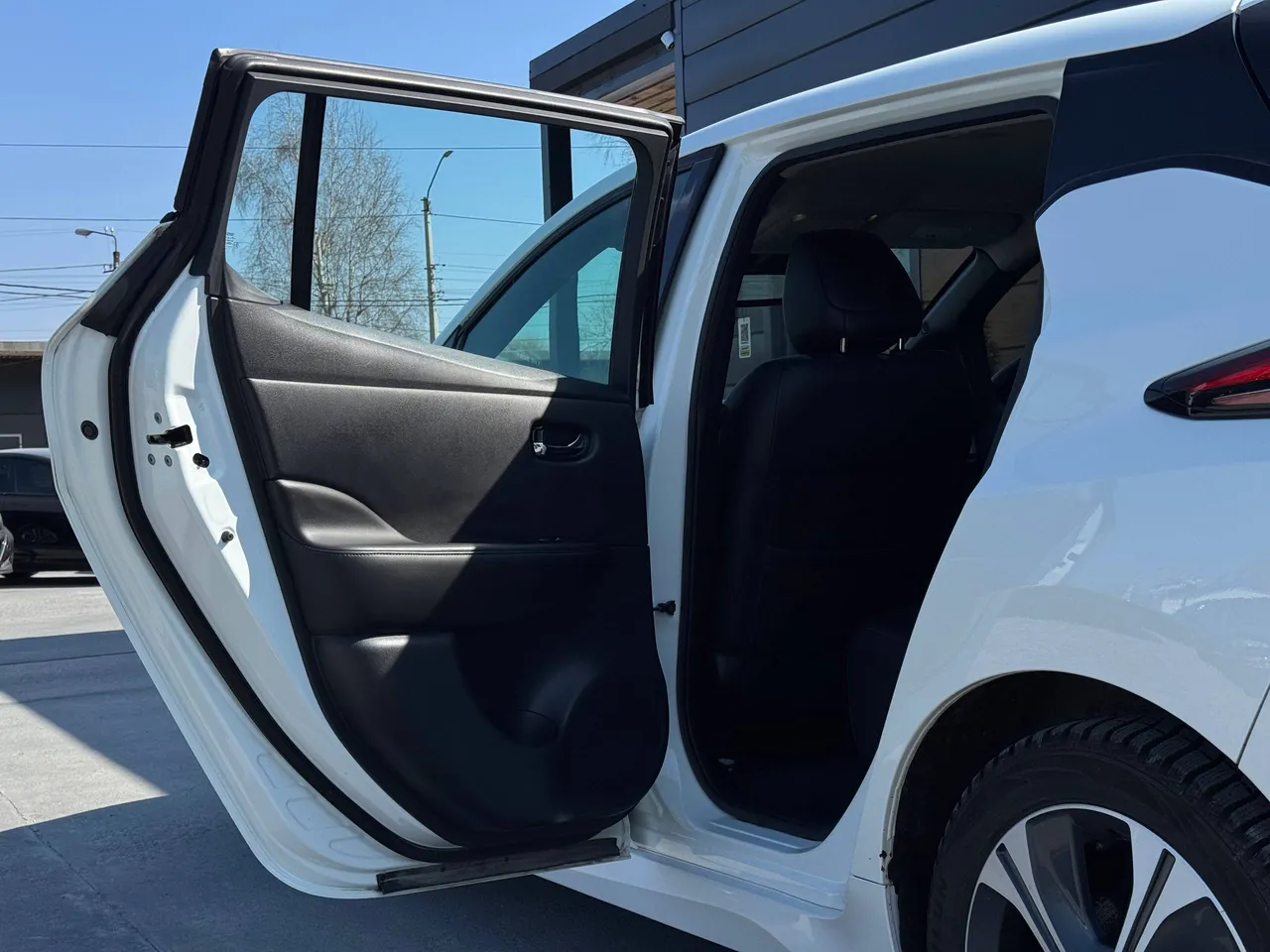 Nissan Leaf - фото 47