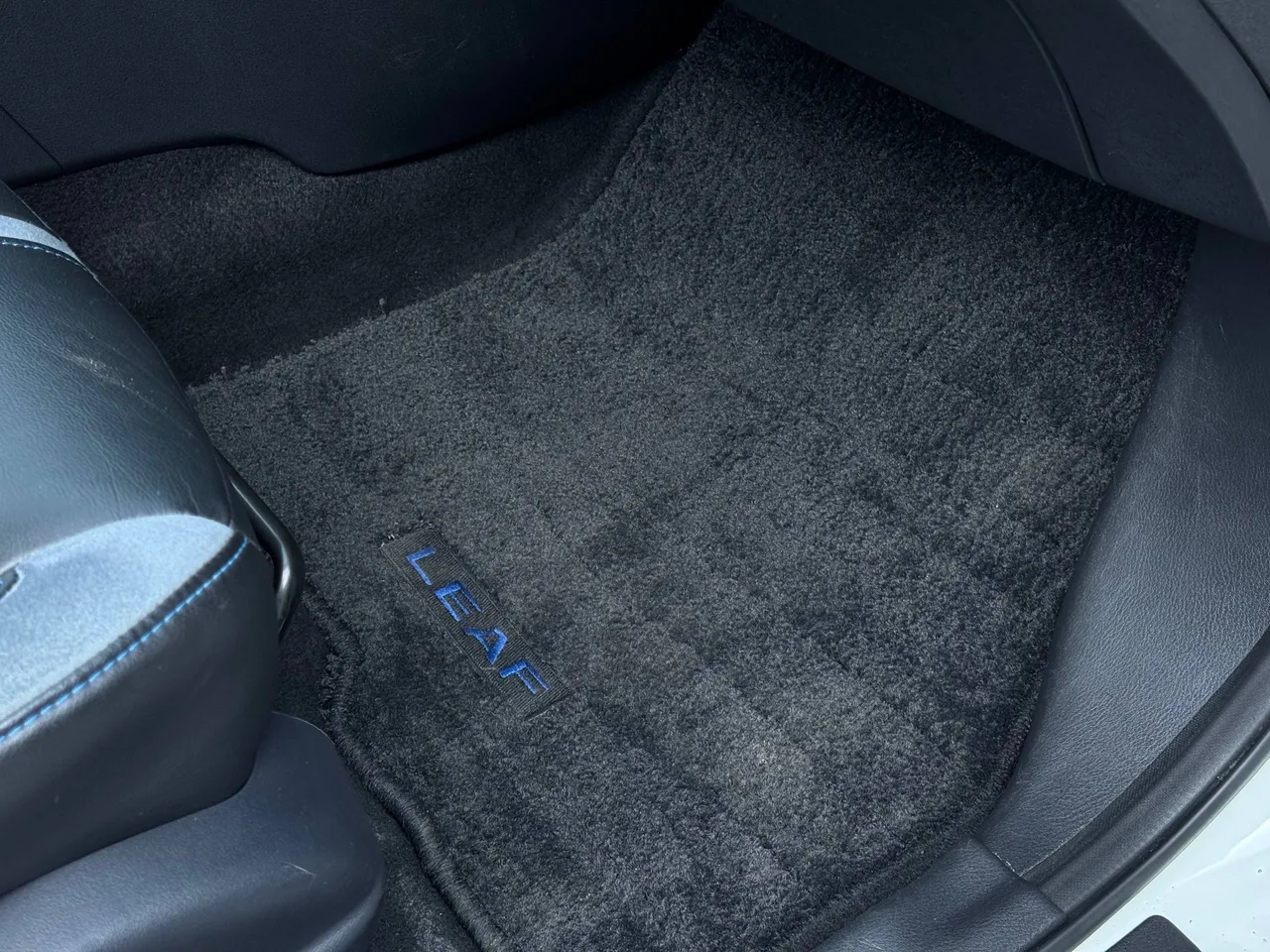 Nissan Leaf - фото 70