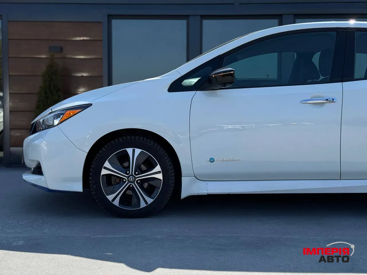 Nissan Leaf - фото 15