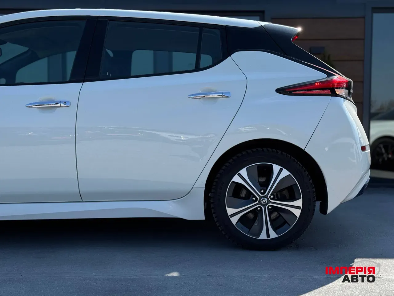 Nissan Leaf - фото 16