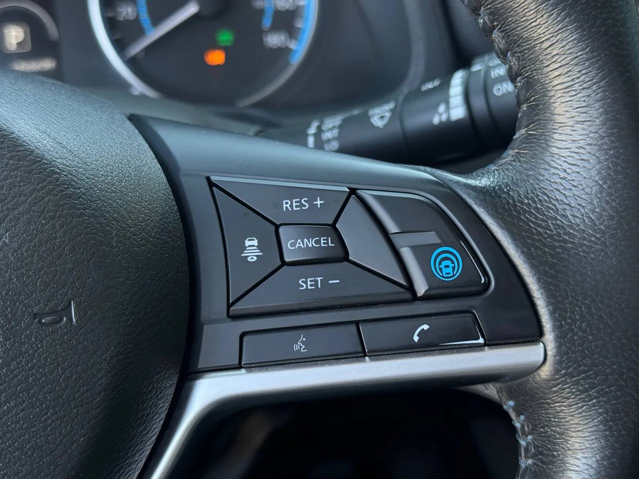 Nissan Leaf - фото 40