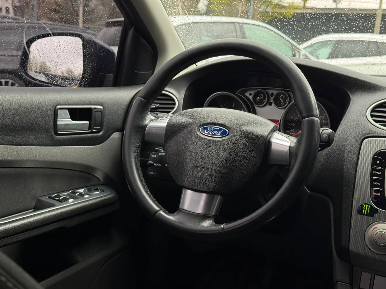 Ford Focus - фото 32