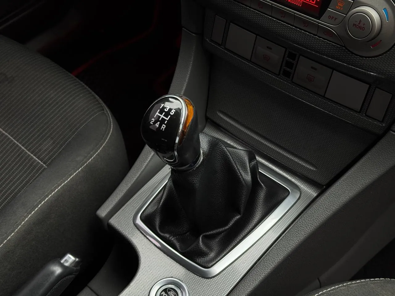 Ford Focus - фото 52