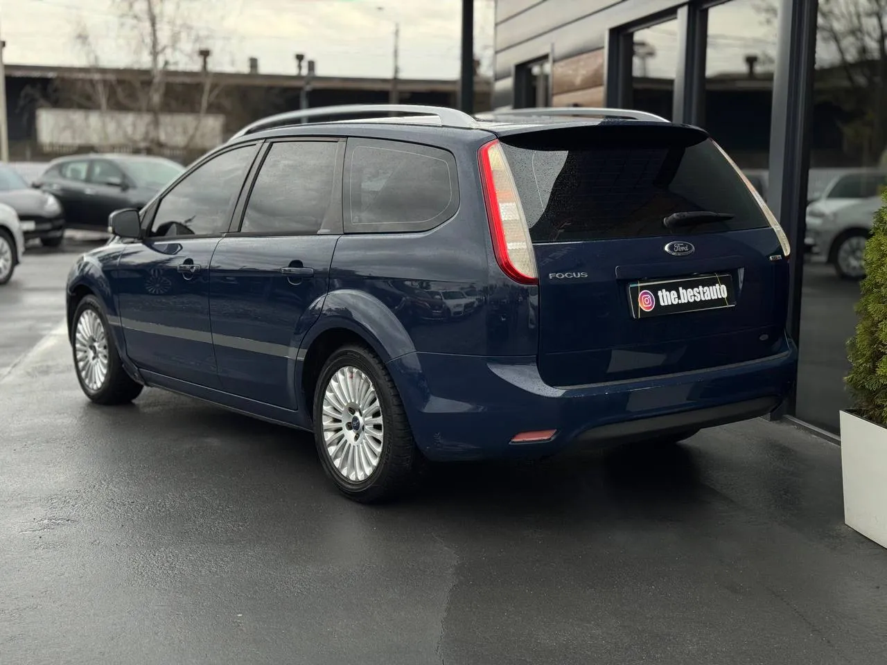 Ford Focus - фото 8