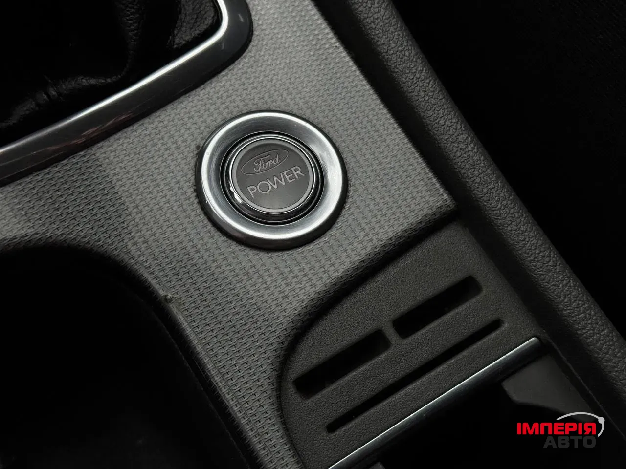 Ford Focus - фото 30