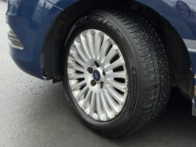 Ford Focus - фото 4